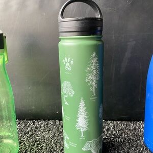 Green Tree Print Water Bottle